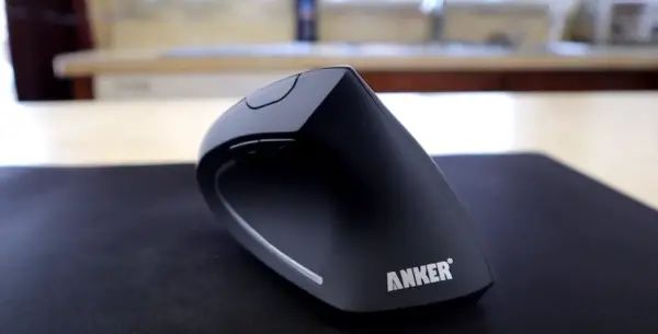 Anker Mouse Flashing Red
